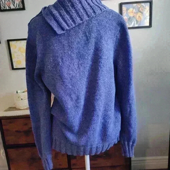Super Cute and Soft Croft and Barrow Sweater Purple size Large (65) - Picture 2 of 2